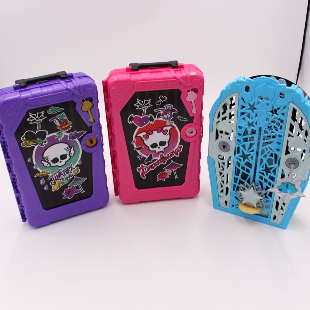 Monster High Skulltimate Secrets Case Lot Jinafire Long Draculaura Coffin‎ lot 3